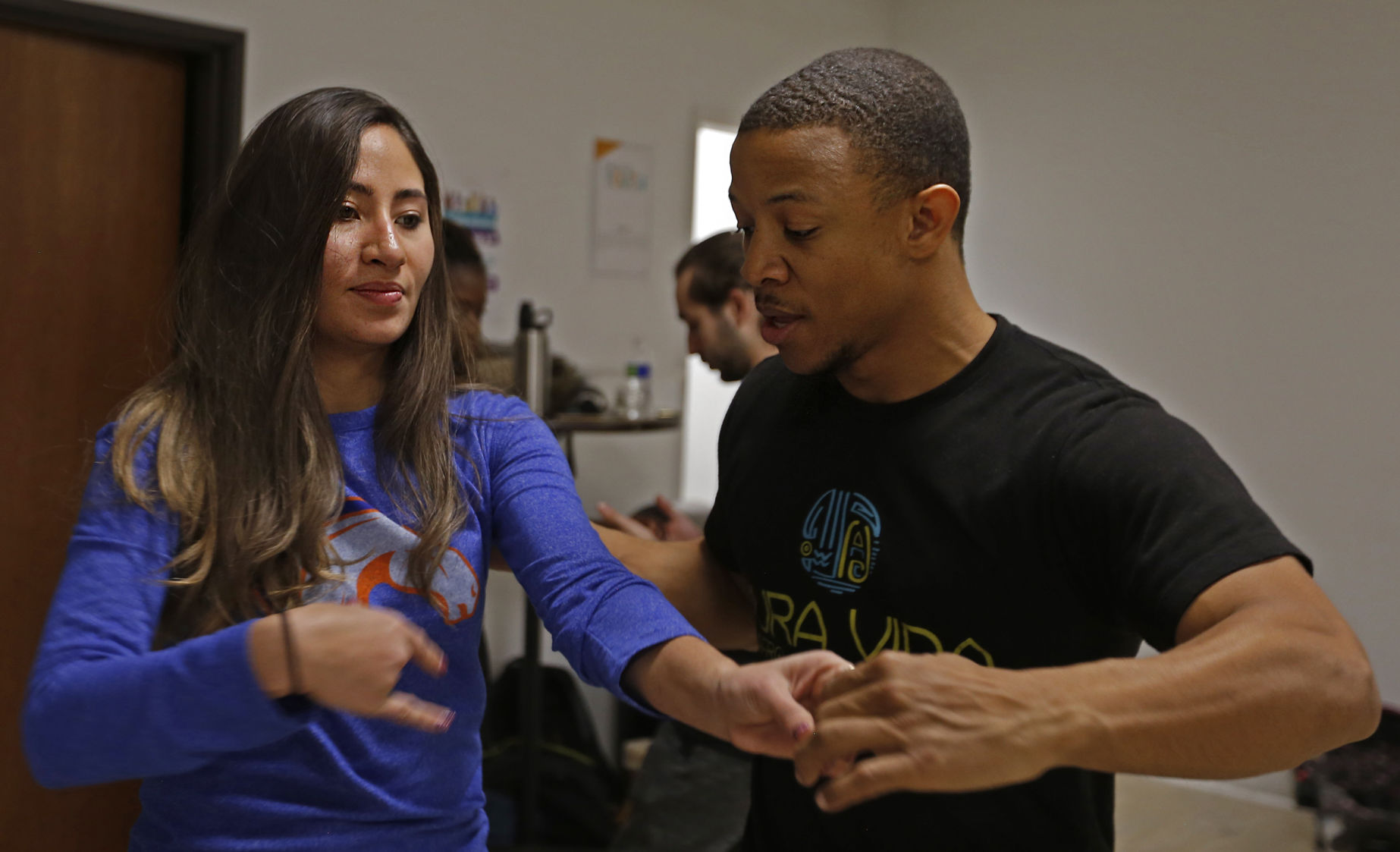 UTA alumnus opens dance studio near campus